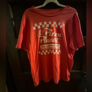 Pizza Planet Toy Story Disney Pixar Mens T-Shirt Size XXL Red Retro 90s Movie